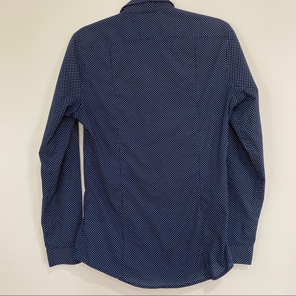 Men’s Button Up Long Sleeve - Picture 3 of 3